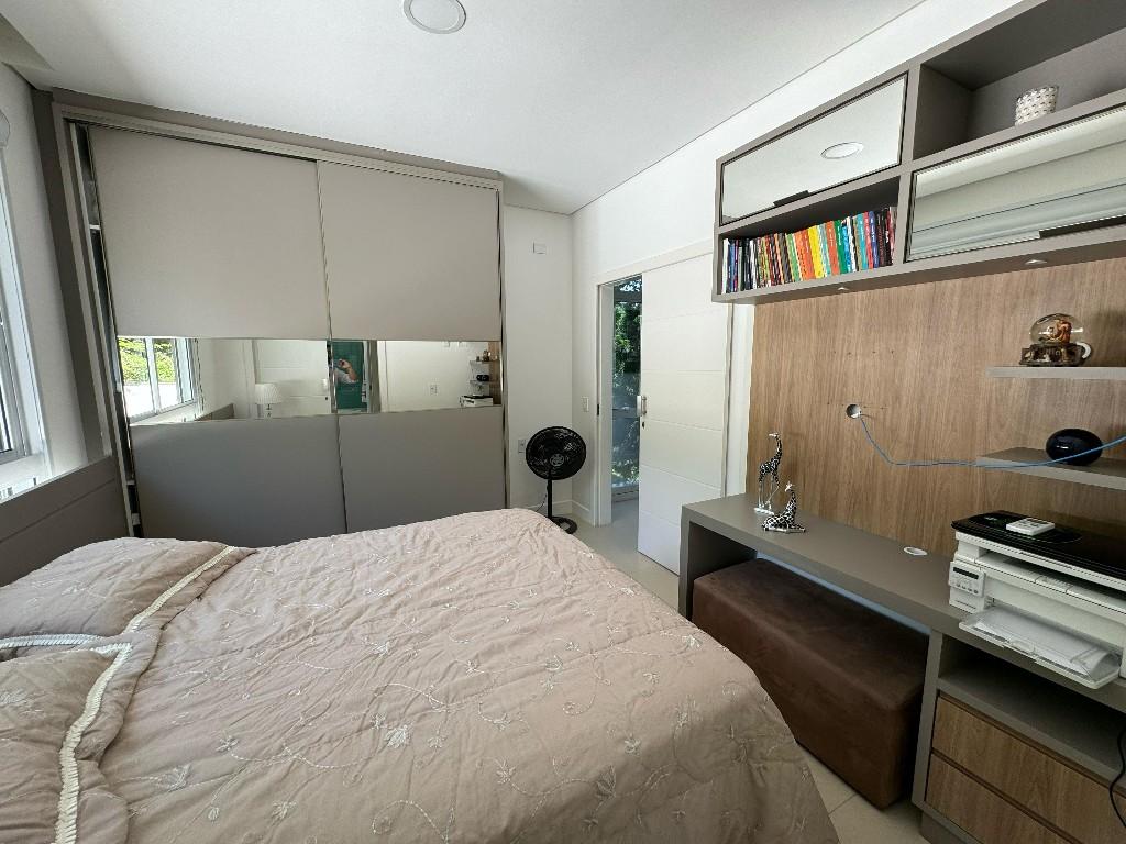 Casa em Sul do Rio, Santo Amaro da Imperatriz. 3 quartos, 350m². Imagem 17 de 27